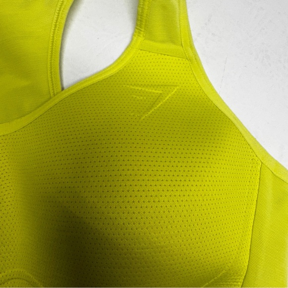 Gymshark women’s Yellow Sports Bra size small - Picture 2 of 8